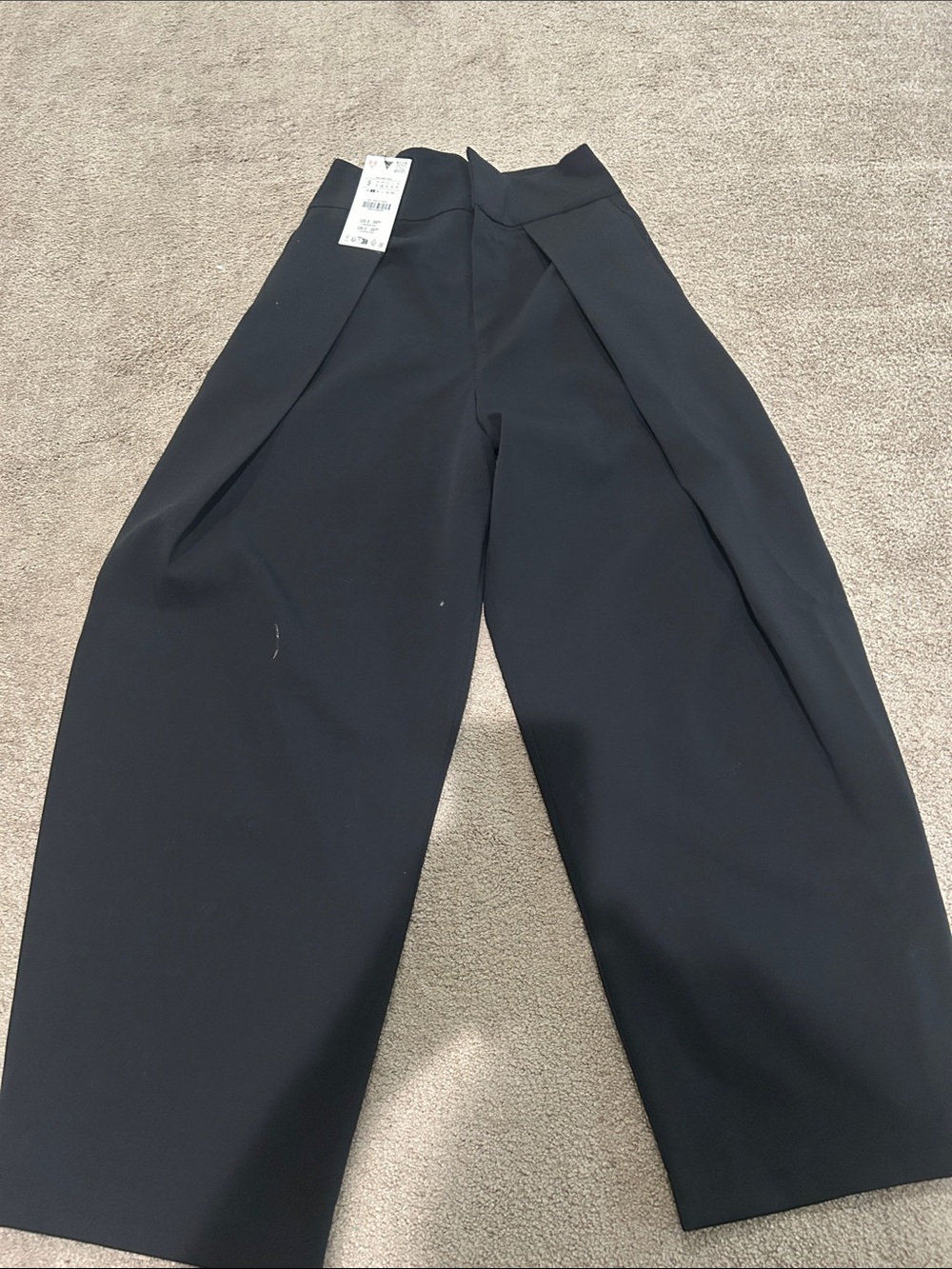 Zara Black barreled -Leg High-Rise Dress Pants